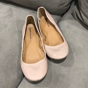 Nude patent leather flats 7.5 Mossimo